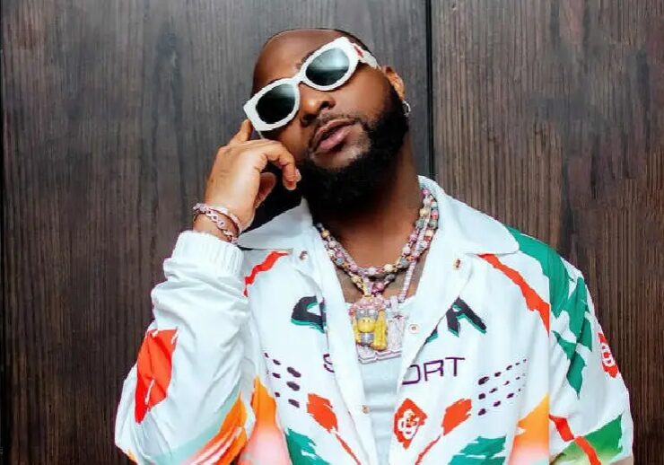 Davido Clarifies Family Background Amid Wizkid's Shade Davido Clarifies Family Background Amid Wizkid's Shade