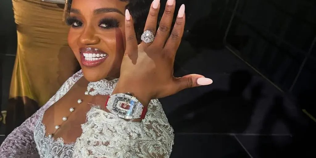 Davido gifts wife $300,000 Richard Mille diamond watch