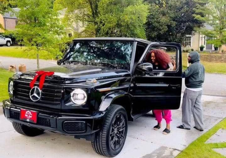 Davido gifts wife Chioma 2025 Mercedes-Benz G-Wagon