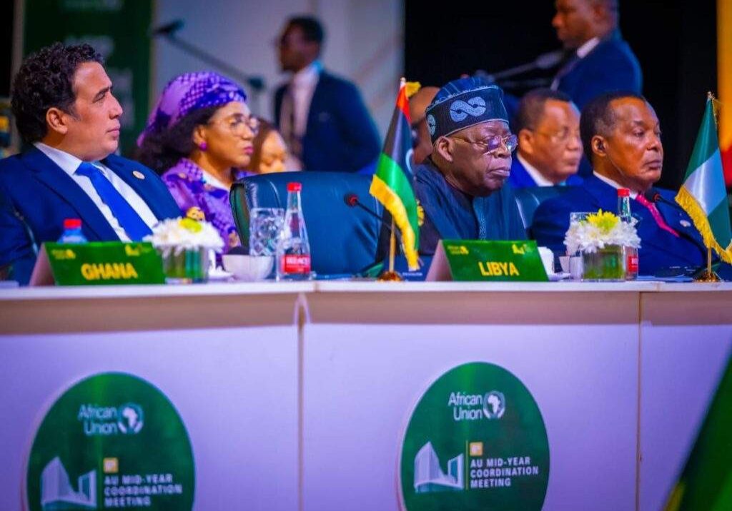 ECOWAS Makes Progress, Faced with Challenges