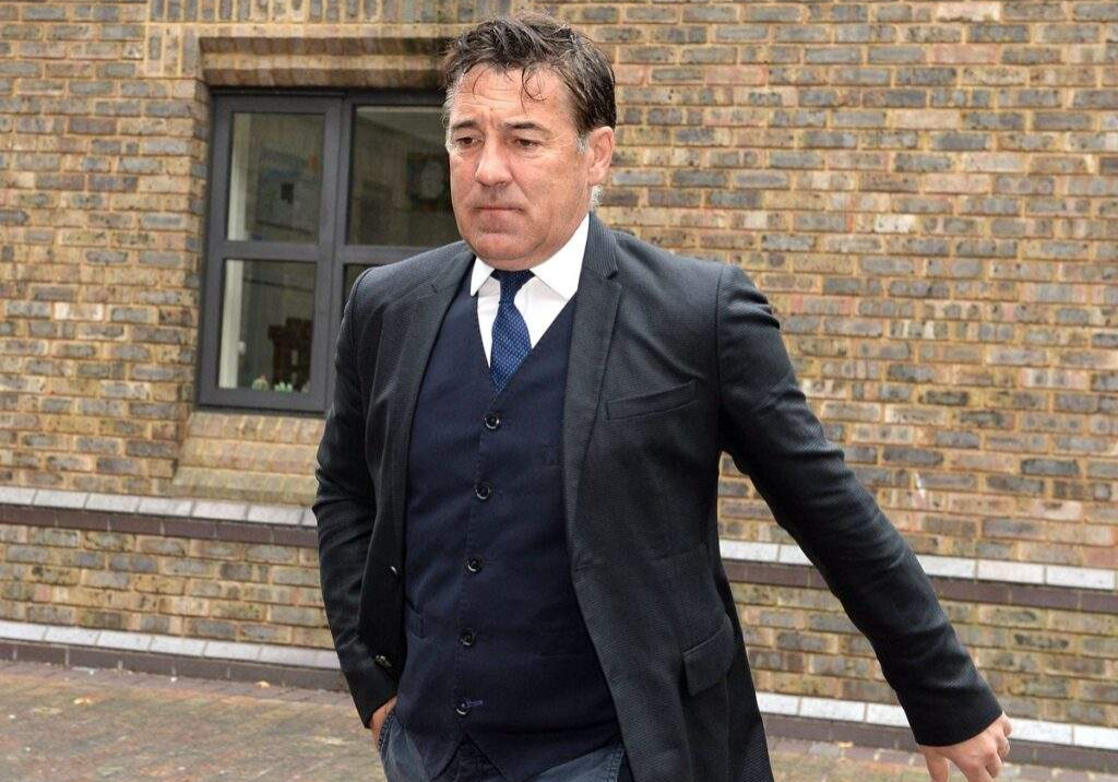 EPL You cant sit there Saunders advises Arsenal star