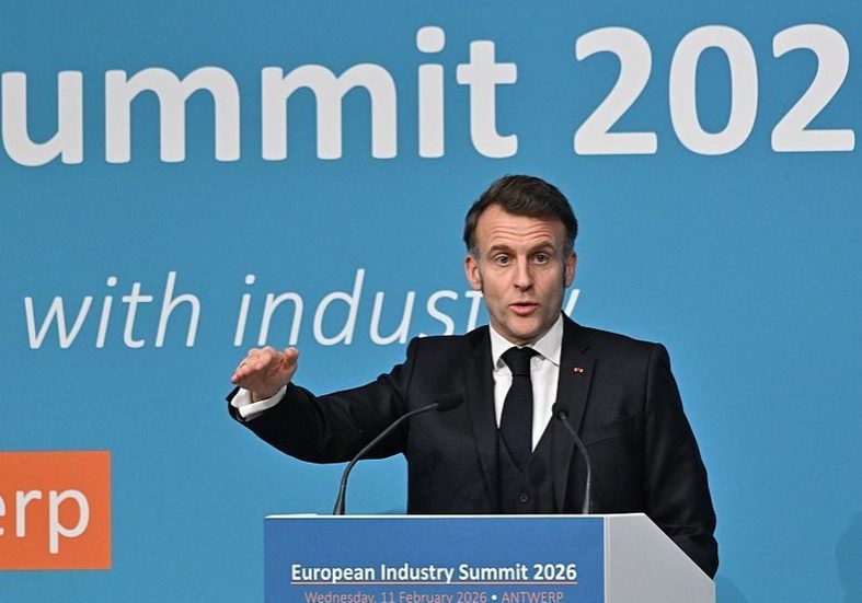 Russian energy cut key to EU economic woes – Macron — RT Business News