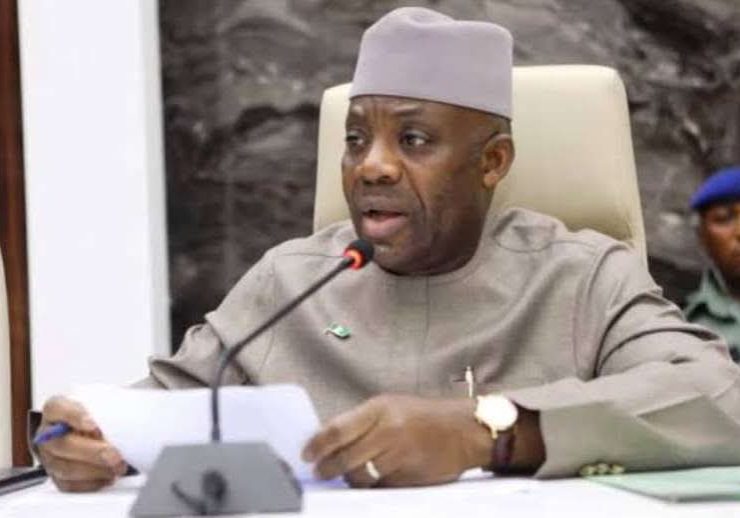 Nigerian govt unveils reusable textbook policy to cut education costs — Daily Nigerian