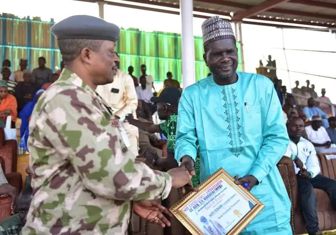 El Kanemi Warriors coach Zubairu bags excellence award El Kanemi Warriors coach Zubairu bags excellence award