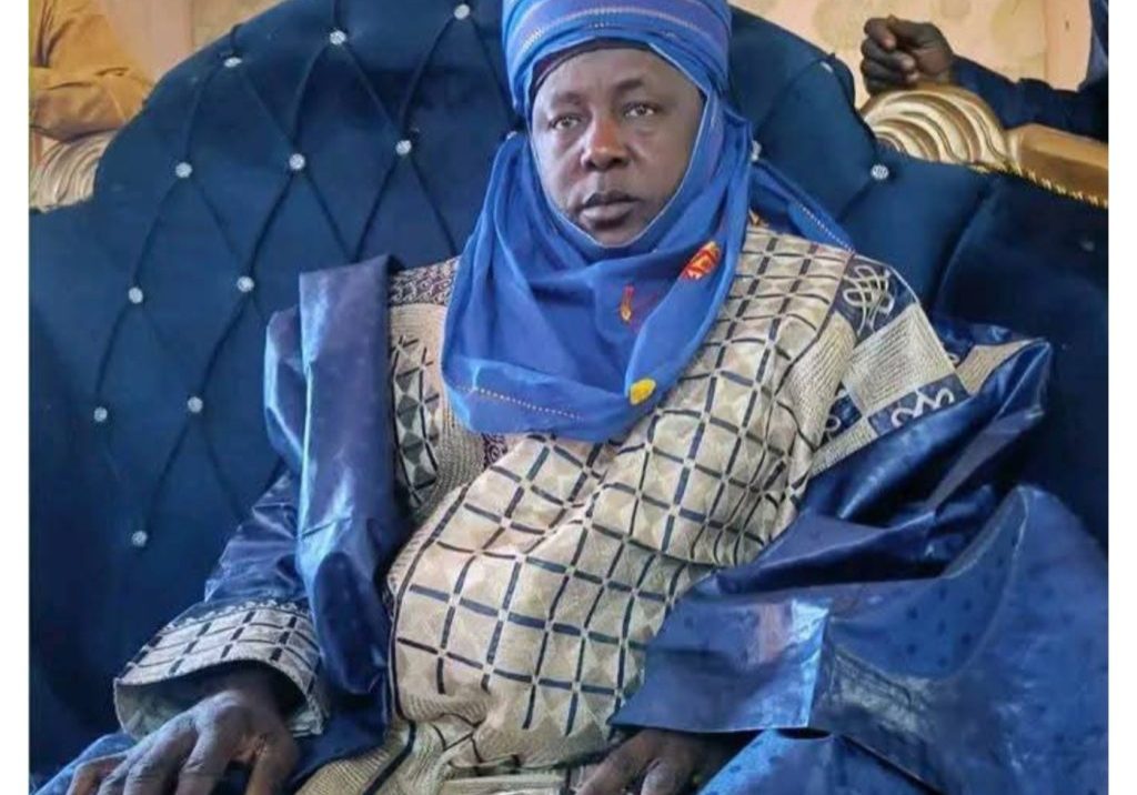 Emir Cracks Down on Teacher Absenteeism in Yobe Schools Yobe: Emir of Gudi inspects schools, warns teachers, parents over absenteeism