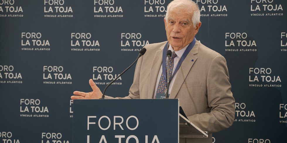 Ex-EU Chief Slams US Gas Deal as Unachievable Surrender EU’s $750bn energy pledge to US ‘not feasible’ – Borrell — RT World News