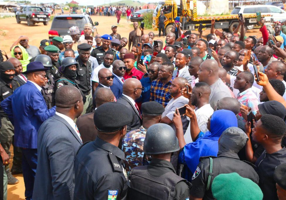 FCT Minister Orders Demolition of Illegal Structures FCT Minister Orders Demolition of Illegal Structures
