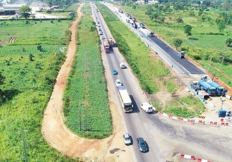 FG Issues 7 Day Ultimatum to Julius Berger on Abuja Kaduna Road