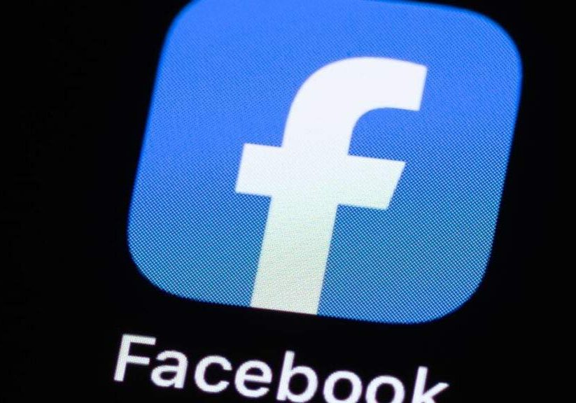 Facebook App's Mysterious Color Change Fixed, Update Required Facebook App's Mysterious Color Change Fixed, Update Required