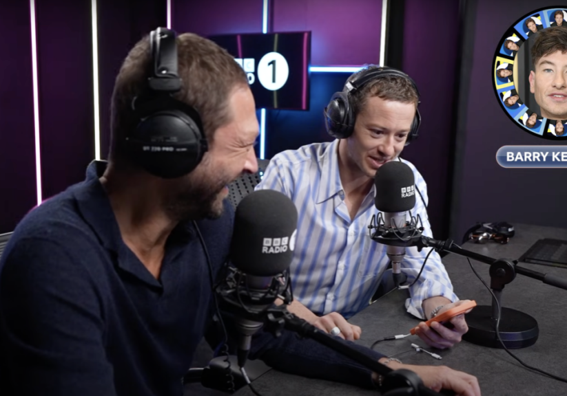 Ebon Moss-Bachrach and Joseph Quinn live cold calling friends on the radio is a fun watch