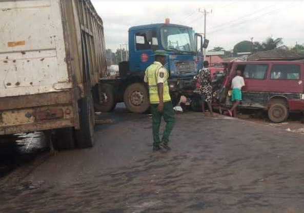 Fatal Crash on Ota Idiroko Expressway Drunk Truck Driver Kills Bus Fatal Crash on Ota Idiroko Expressway Drunk Truck Driver Kills Bus