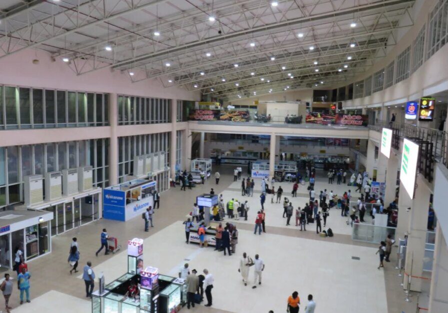 Flight delays: Nigerian Govt to sanction errant airlines Flight delays: Nigerian Govt to sanction errant airlines