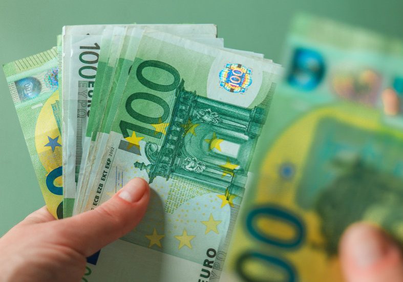 French debt a danger to Eurozone – DW — RT World News