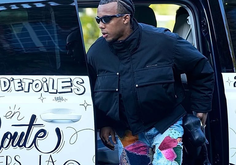 French football team appears stylish ahead of decisive World Cup qualifying games