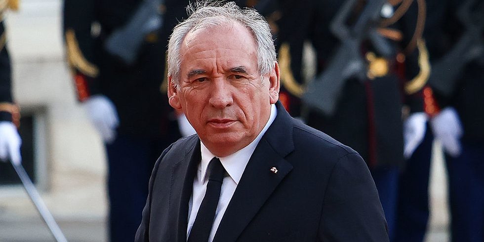 French debt ballooning by €5,000 a second – PM — RT World News