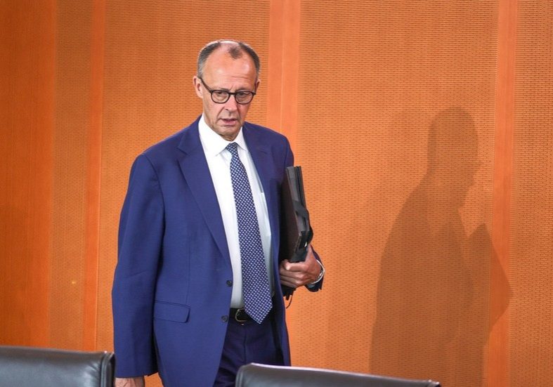 Germany’s Merz praises Israel for doing ‘dirty work for us’ — RT World News