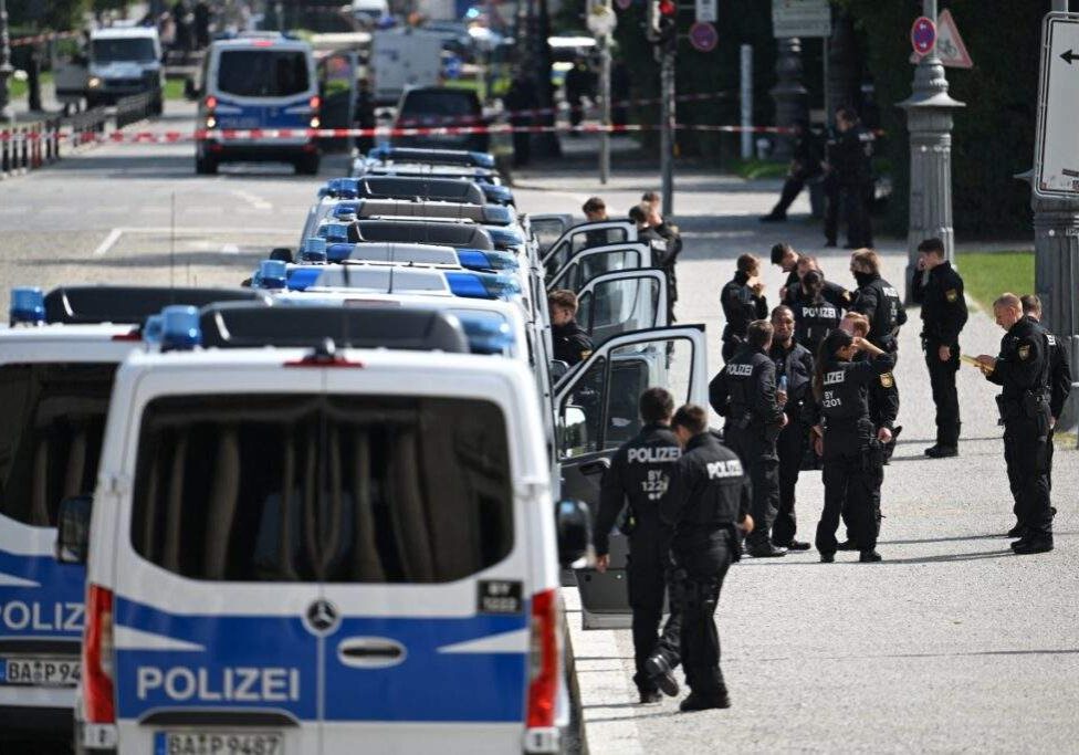 German Police Kill Man Who Opens Fire Near Israeli Consulate German Police Kill Man Who Opens Fire Near Israeli Consulate
