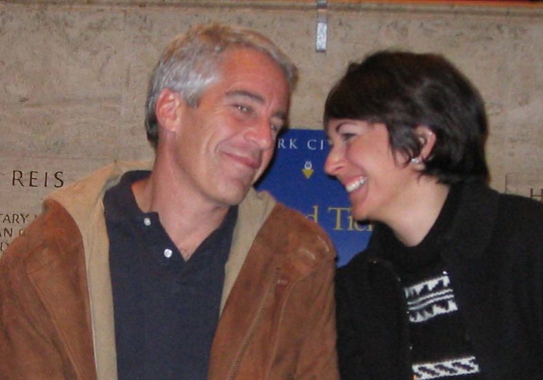 Epstein’s accomplice moved to minimum security prison camp — RT World News