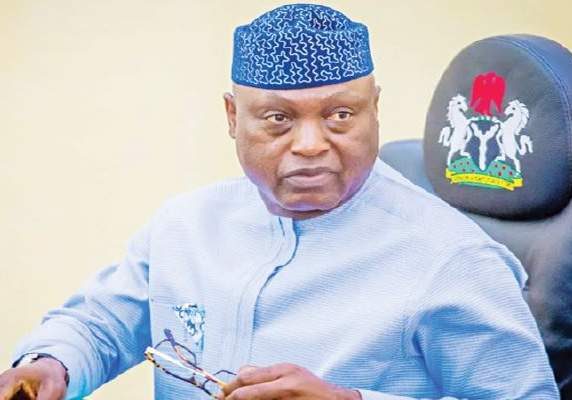 Gov Awards N478m to Outstanding Ekiti Teachers Gov Awards N478m to Outstanding Ekiti Teachers