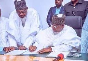 Gov Idris signs N2501bn 2024 budget into law — Daily Gov Idris signs N2501bn 2024 budget into law — Daily