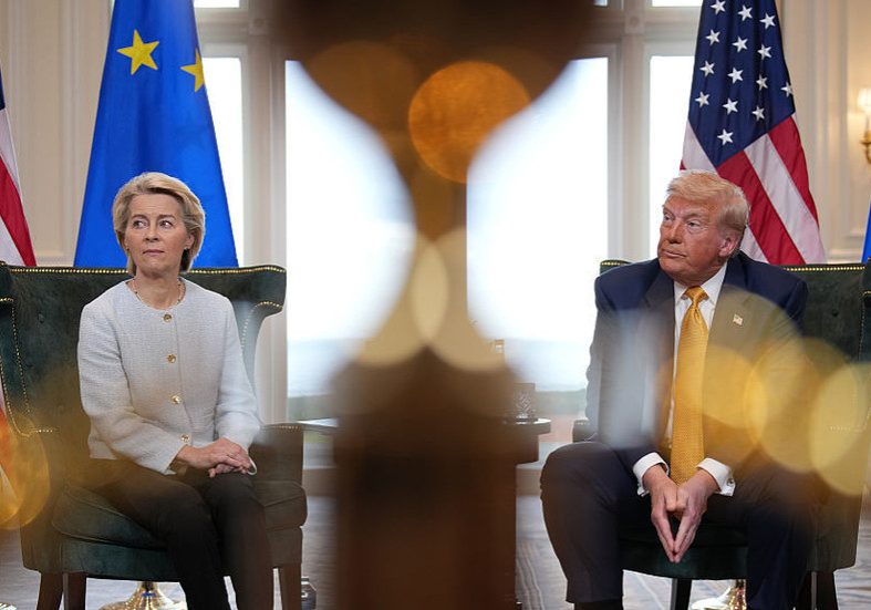 EU freezes US trade deal over Trump threats — RT World News