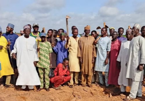 Gulumbe Villagers Urge Kebbi Governor to Stop Alleged Land Grab Kebbi Community Cries Out Over Alleged Seizure Of Farmlands • Channels Television
