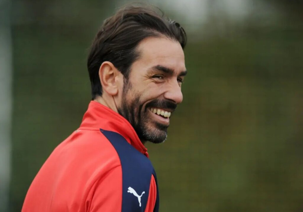 He always gets past his opponent - Robert Pires hails He always gets past his opponent - Robert Pires hails Arsenal's Saka
