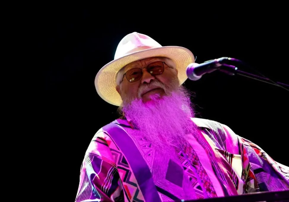 Brazilian jazz musician Hermeto Pascoal dies at 89