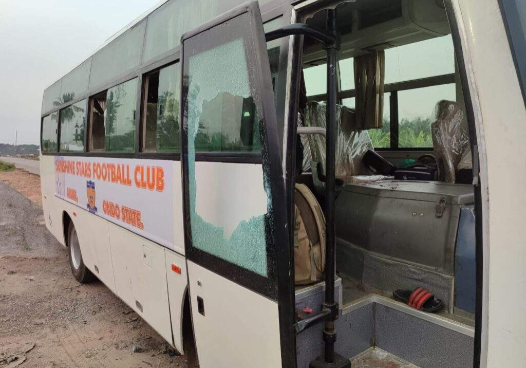 Hoodlums attack Sunshine Stars team bus kill bus boy