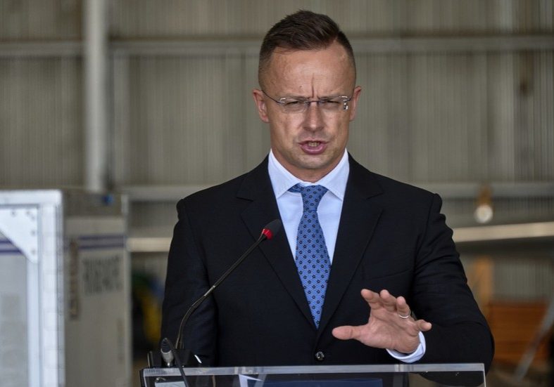 Hungary rejects EU pressure to cut Russian oil imports EU state pledges to keep buying Russian energy — RT World News