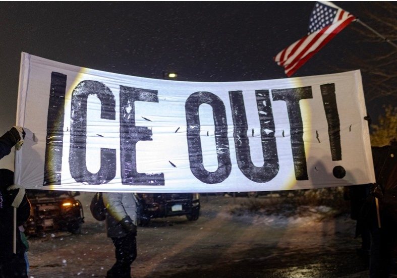 US DOJ opens probe into disruption of church service by anti-ICE activists (VIDEO) — RT World News