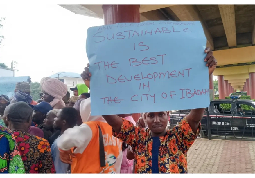 Ibadan residents kick against extension of land for Circular Road [PHOTOS]