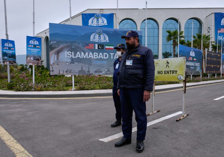 Iran and US to face off in Pakistan as Trump warns there is ‘no back-up plan’ (PHOTOS, VIDEOS) — RT World News