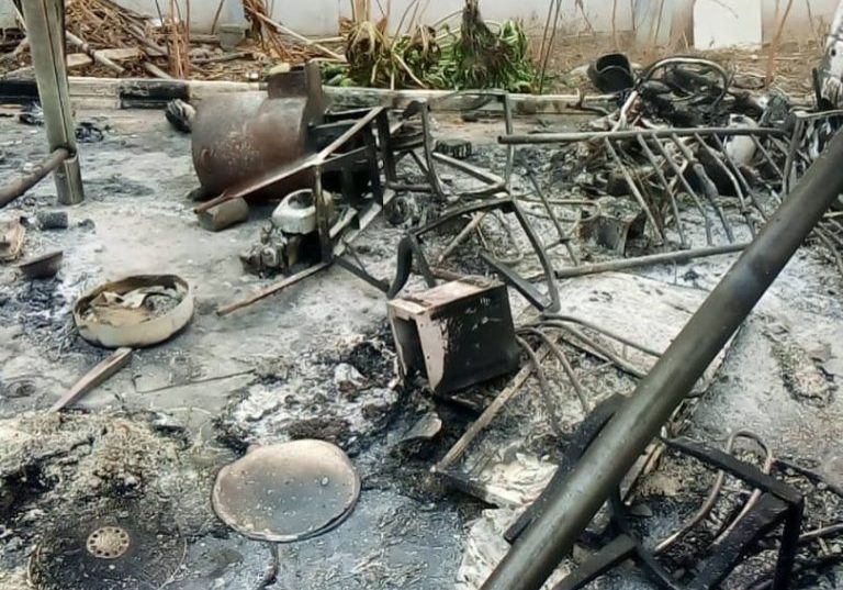 Irate youth raze kings palace commissioners home over burial rites