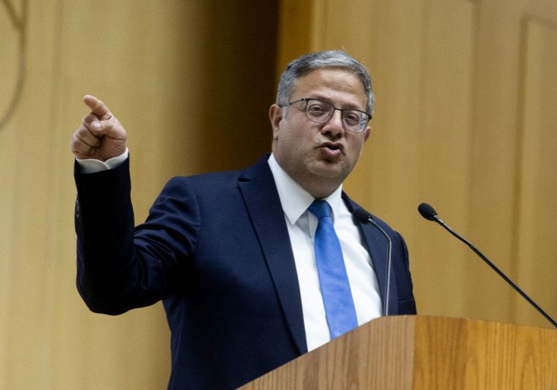 Israeli security minister pushes to resume Gaza war — RT World News