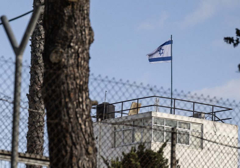 Israel raids UNRWA office in East Jerusalem, sparks condemnation UN condemns Israel’s raid on Palestinian refugee agency (VIDEO) — RT World News