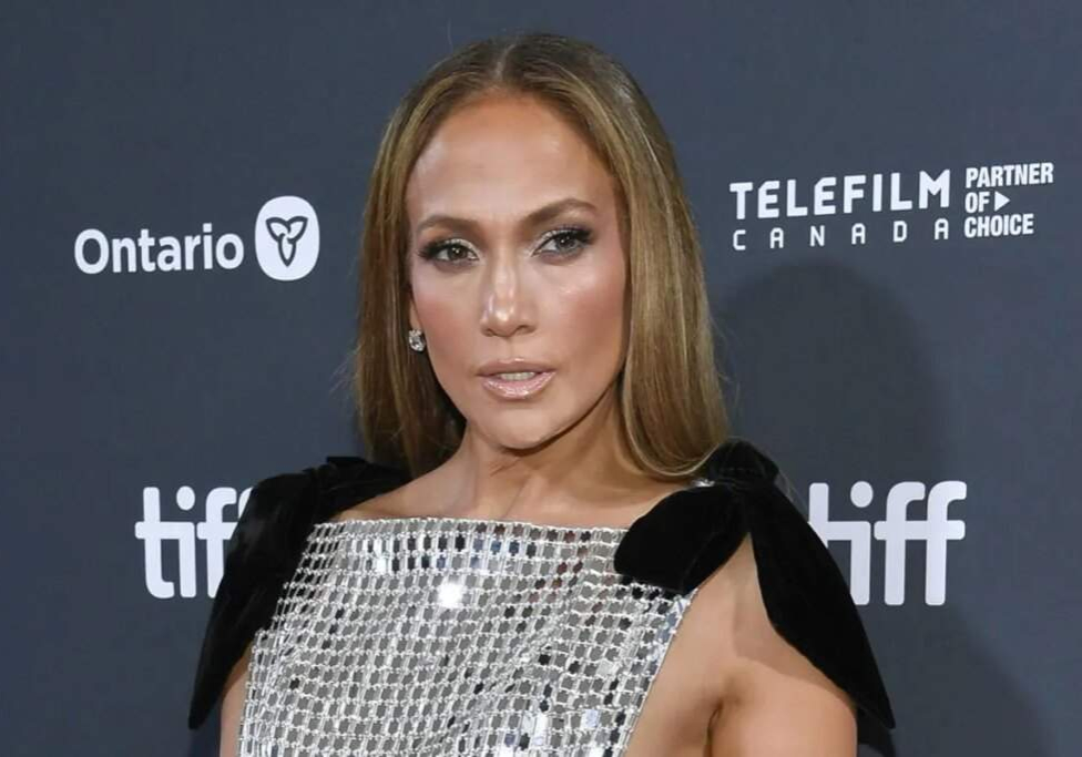 Jennifer Lopez Opens Up on Messy Breakup with Ben Affleck Jennifer Lopez Opens Up on Messy Breakup with Ben Affleck