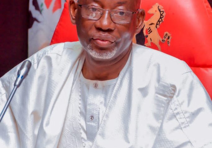 Jigawa: 2,000 PDP Members Defect to APC Over 2,000 PDP members have defected to APC in Jigawa - Gov Namadi