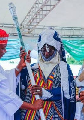 Kano State Governor Presents Staff of Office to New Emir