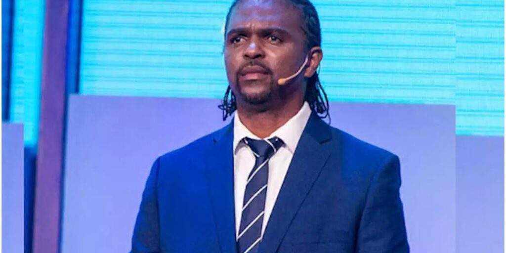 Kanu thanks Enyimba fans for massive support Kanu thanks Enyimba fans for massive support