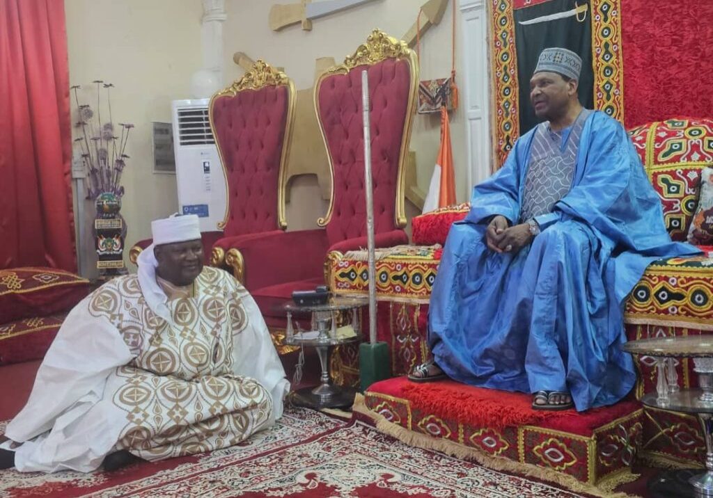 Katsina State Governor Donates $10,000 to Rebuild 200 year old Mosque