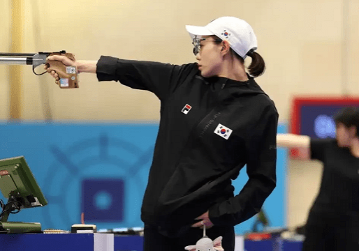 Kim Ye ji Trades Bullets for Screen Time Kim Ye ji Trades Bullets for Screen Time