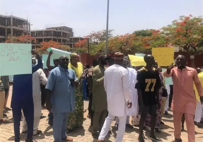 Labour Party Factional Chairman Supporters Protest NLC Meddling