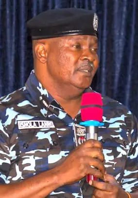 Lagos police chief surprises protesters with refreshments