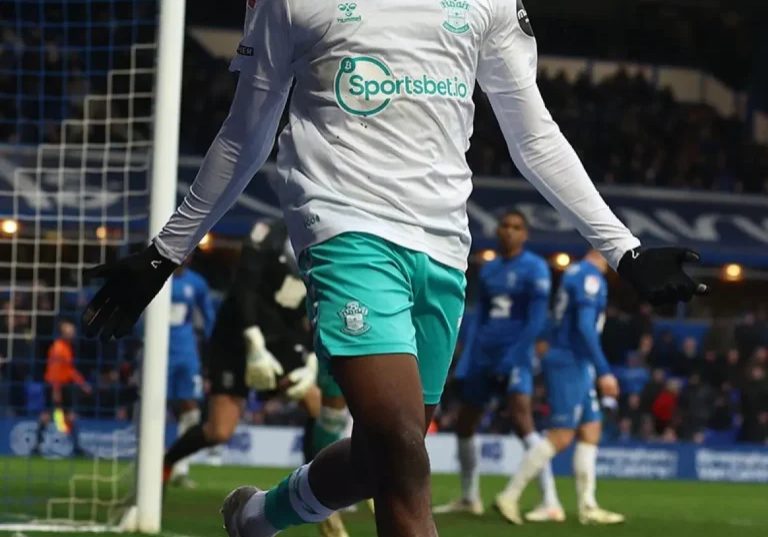 Late Winner by Substitute Joe Aribo Boosts Southamptons Promotion Hopes