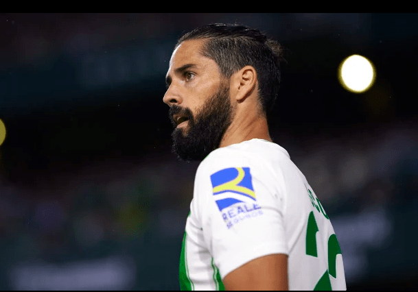 Lets enjoy you 3 more years Isco begs Real Lets enjoy you 3 more years Isco begs Real