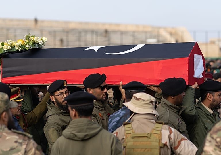 Hundreds mourn top military commanders killed in Ankara plane crash