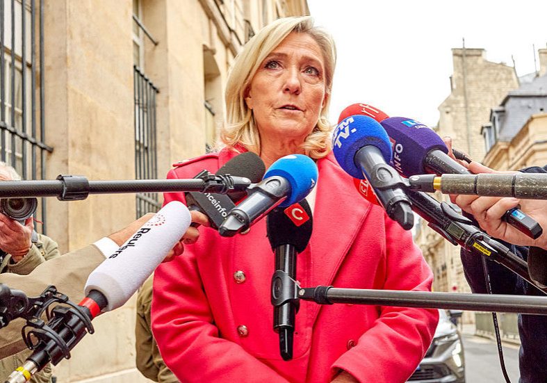 Macron Faces Crisis as Le Pen Vows to Block Government Le Pen vows to block any new French government — RT World News