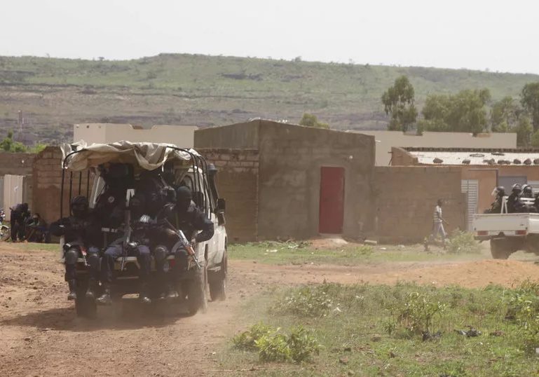 Gunmen attack three industrial sites in western Mali, kidnap civilians