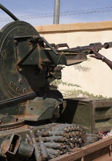Hundreds continue to flee central Malian town after jihadist attack